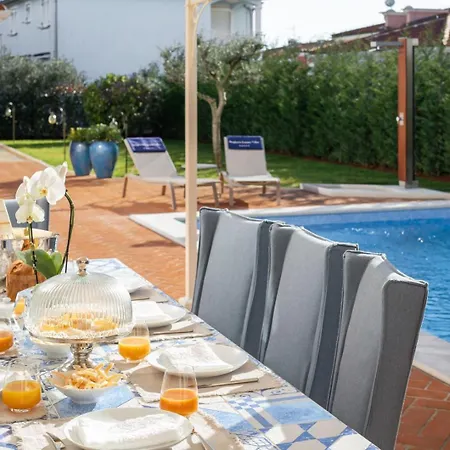 Family Azzurra With Pool In Porec Villa